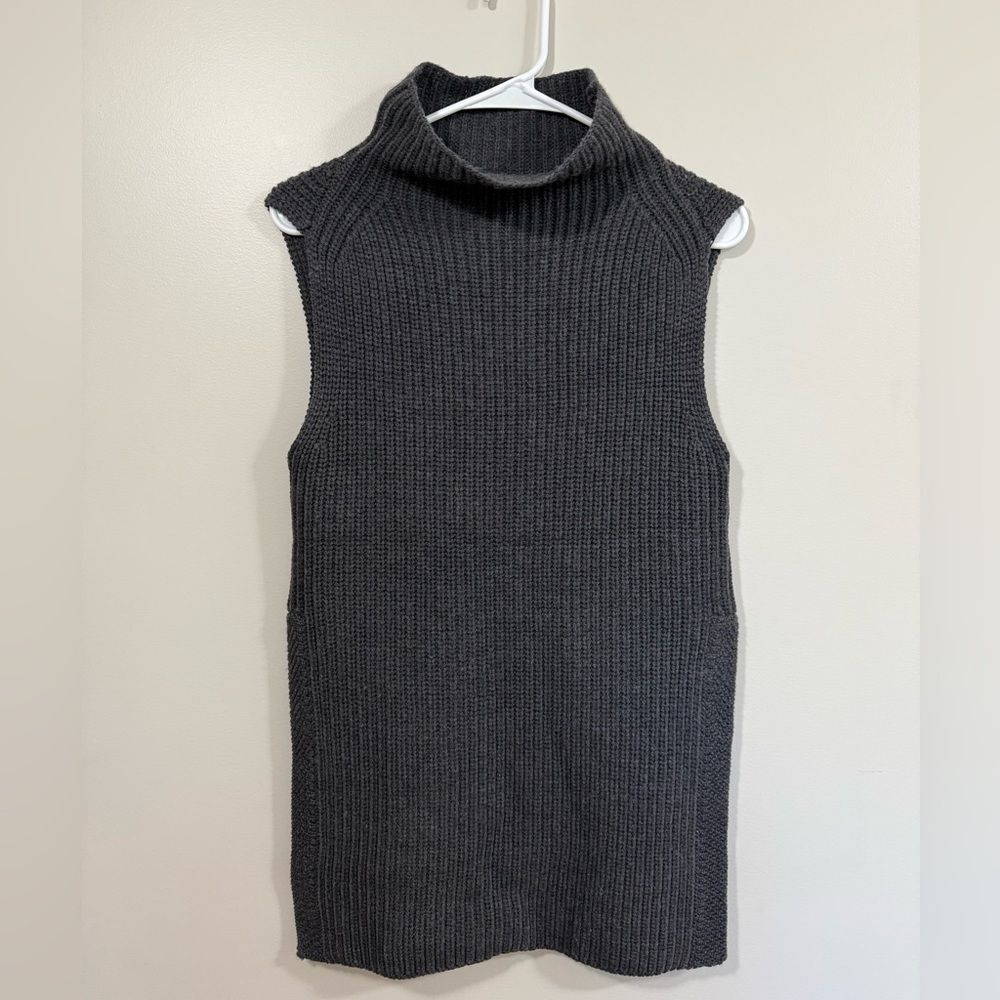Wilfred Charcoal Knit Top